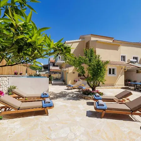 Pelagias Garden House By